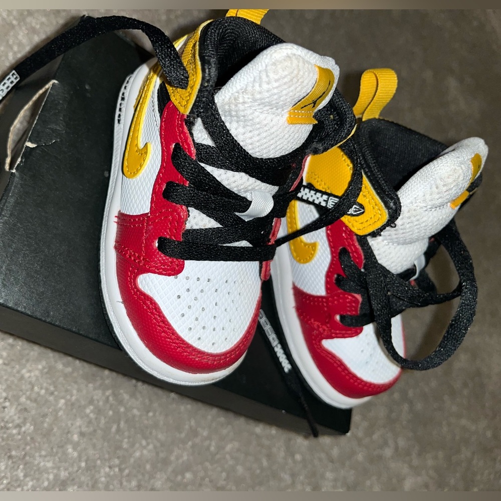 4C Baby Retro Mid Jordan 1